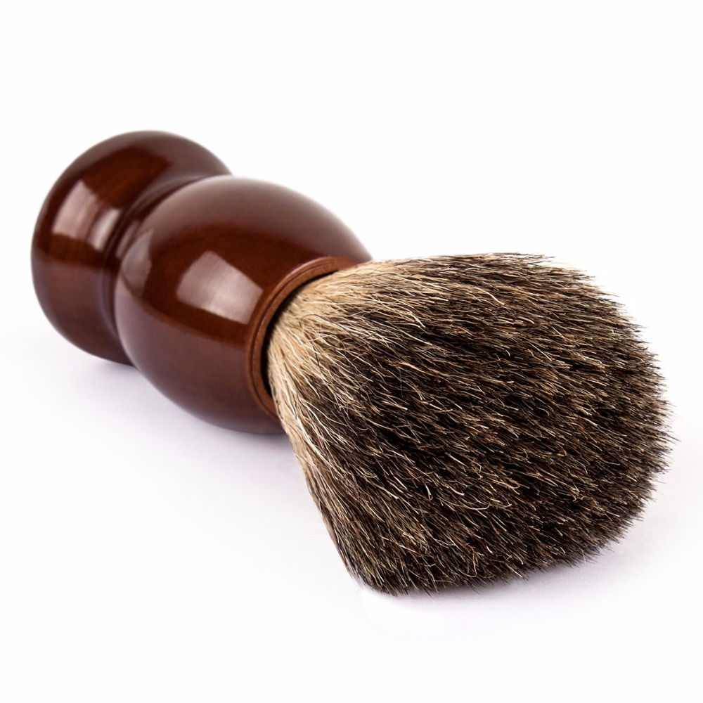 Q shave Classic Shaving Brush with Authentic Wooden Handle & Pure Badger Hair