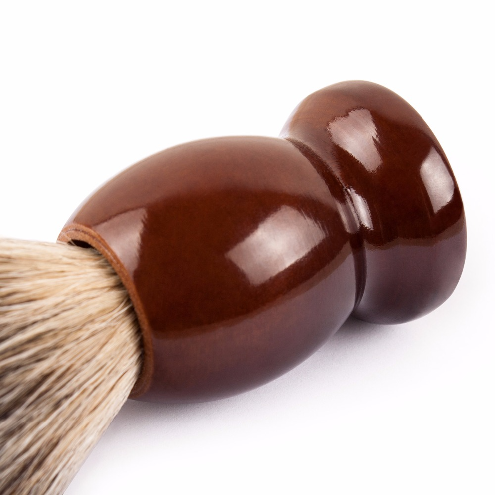 Q shave Classic Shaving Brush with Authentic Wooden Handle & Pure Badger Hair